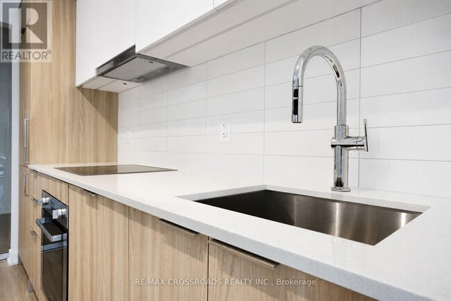 Photo - 15 David Salomon Drive Unit 1503