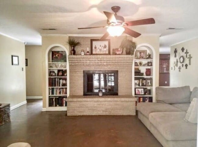 Photo - Beautiful 4 bedroom house!