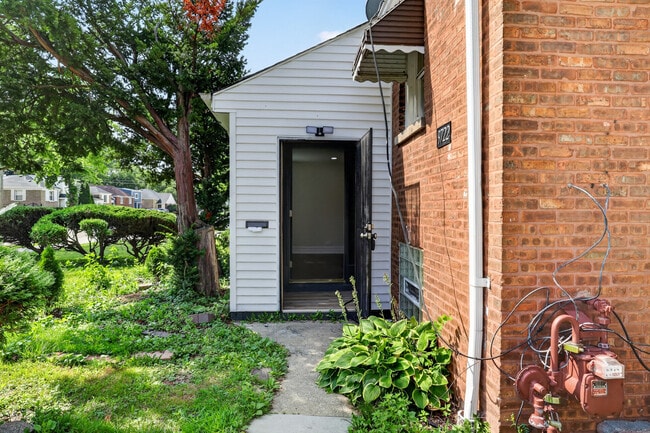 Photo - 9722 S Merrion Ave
