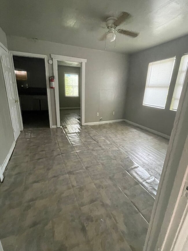 Photo - 2 bedroom One Bath Home For Rent