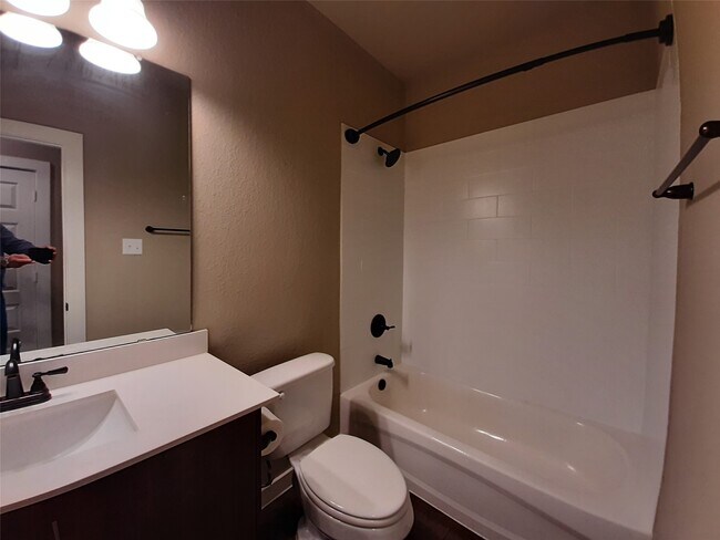 Photo - 9741 Grosbeak Ln