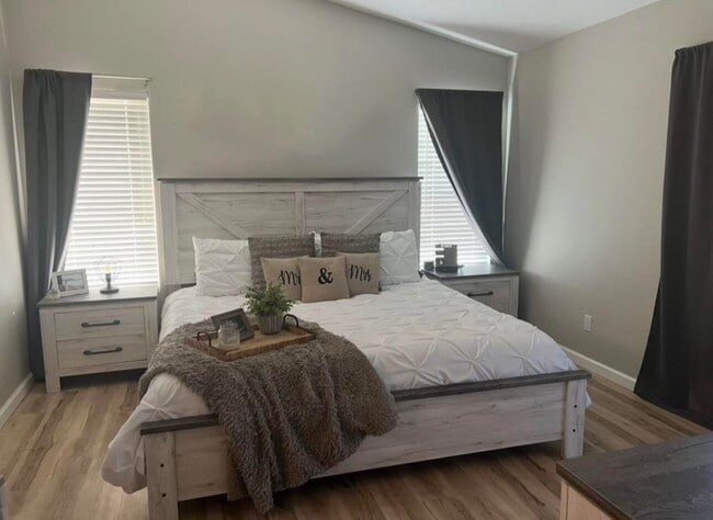 Photo - 37772 Hollister Dr