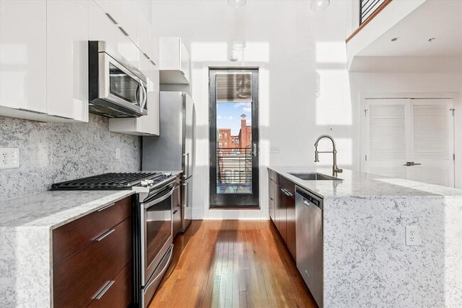 Photo - 1469 Harvard St NW