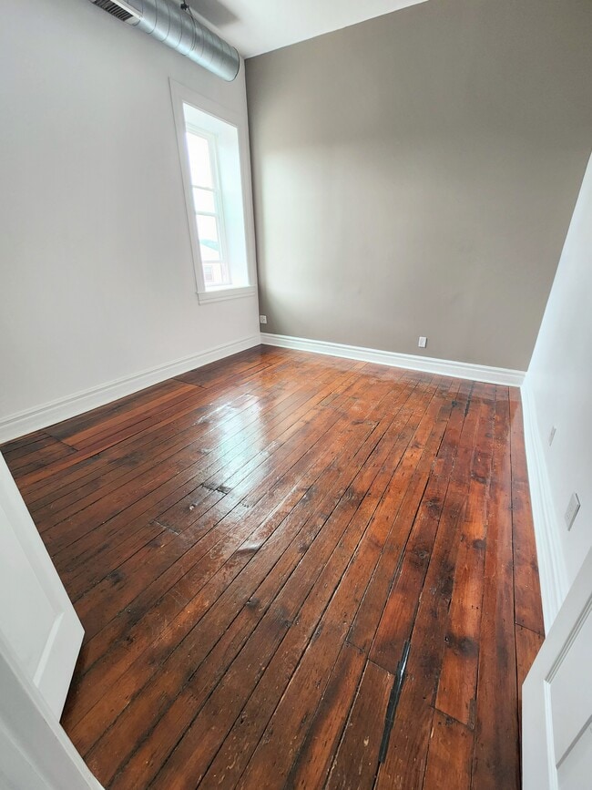 Building Photo - 3801 Penn Ave Unit 2