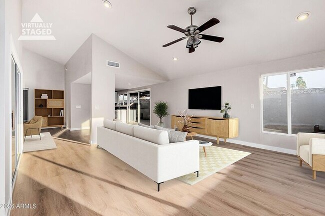 Photo - 2001 N 87th Way