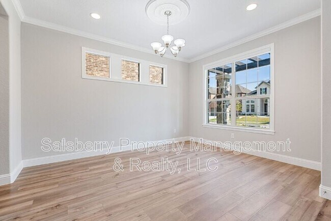Photo - 1140 Huckleberry St