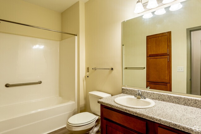 2BR,2BA 1,162 sqft