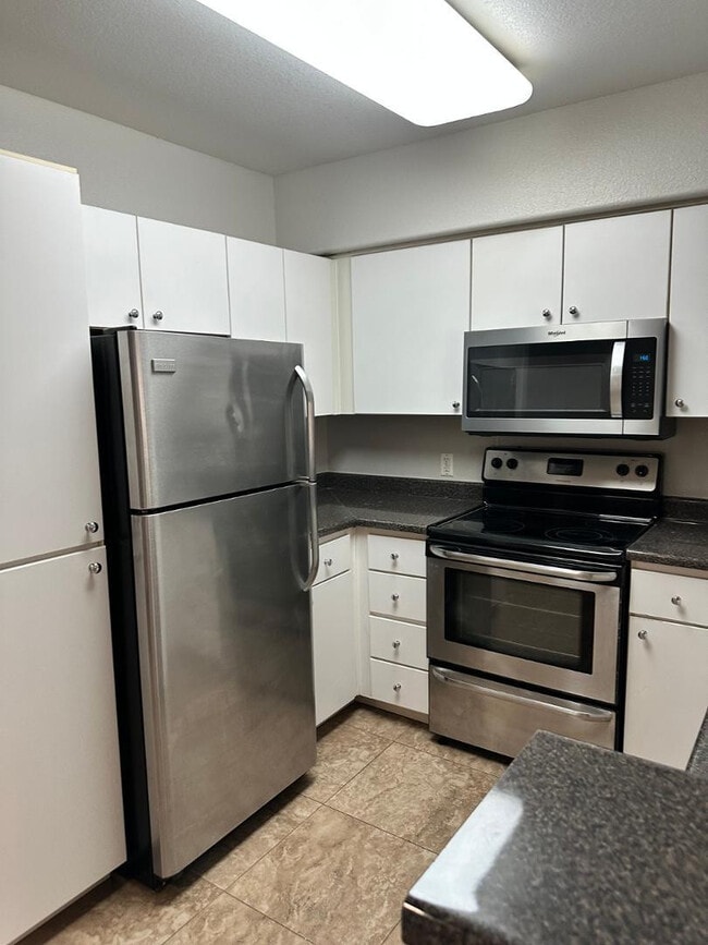 Photo - 1295 N Ash St