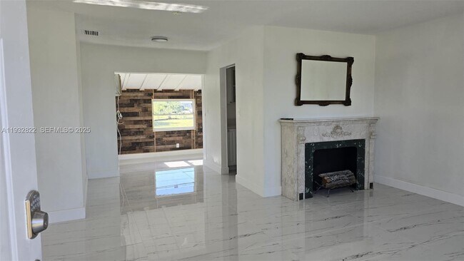 Photo - 22335 Montrose Ave