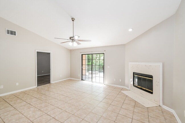 Photo - 874 Long Lake Dr