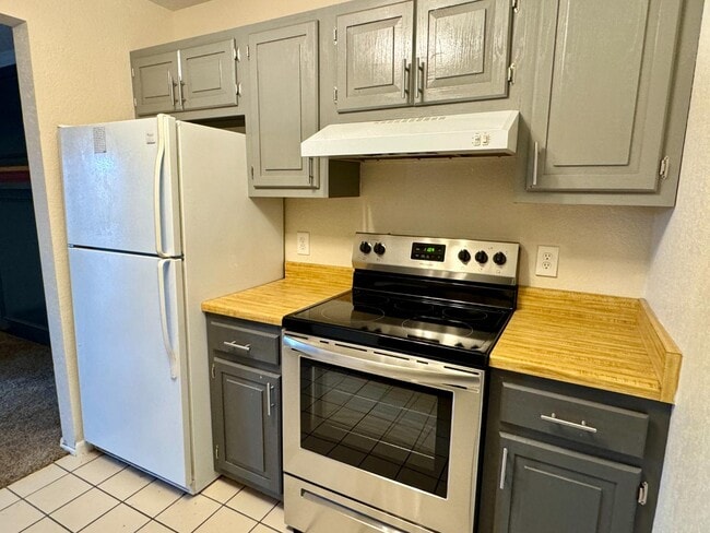 Photo - 300 Sterling Way Condo