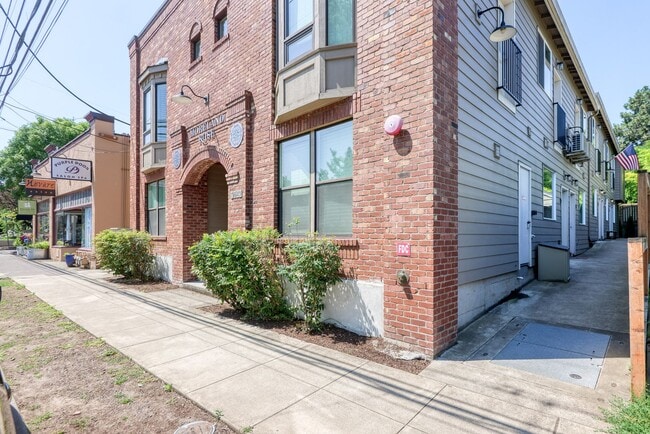 Photo - 7625 SE Milwaukie Ave Unidad 05
