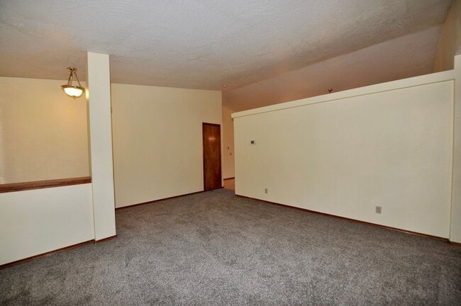 Photo - 3 bed 2 bath Rancher