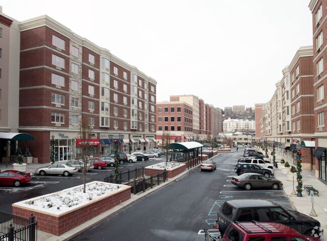 The Peninsula - Riverview at City Place