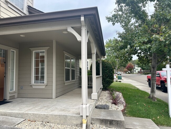 Photo - 1708 Spur Ridge Ln