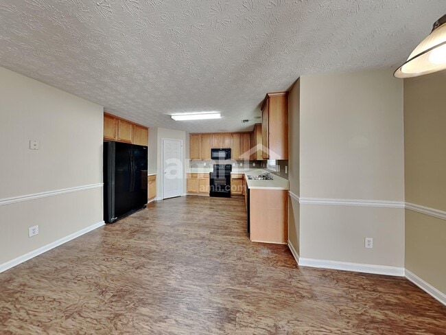 Photo - 1474 Queenie Smith Rd NE
