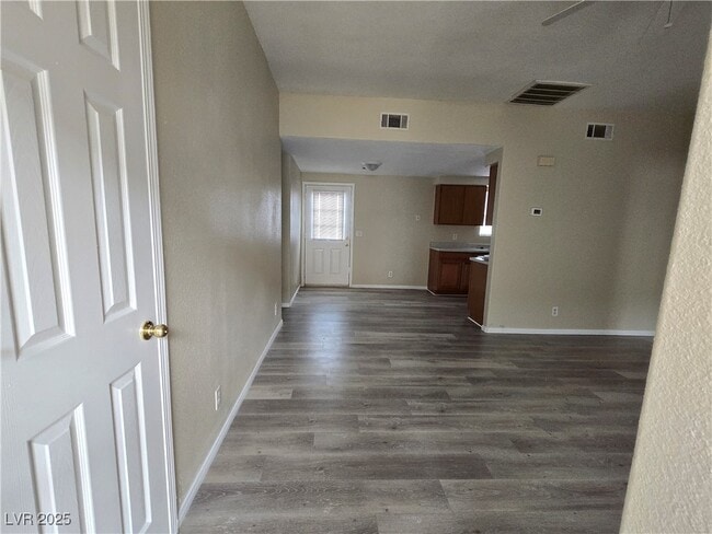 Photo - 1444 Star Rd