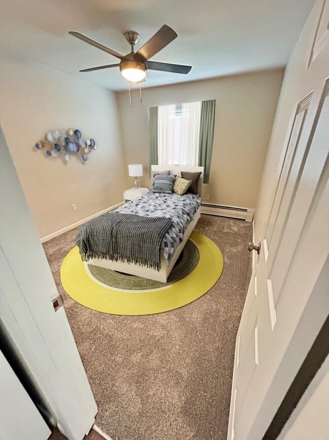 2BR,1BA 850 SF 2nd Bedroom