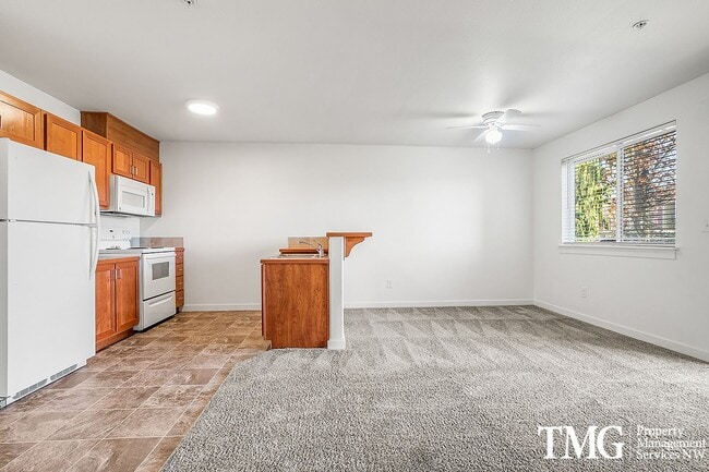 Photo - Seasons on the Park