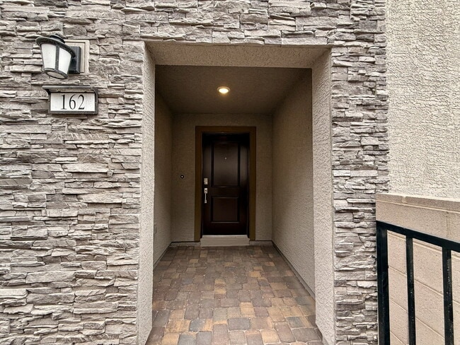 Photo - 3 BED 2.5 BATH 2 BALCONY 2 CAR GARAGE TOWNHOUSE IN HENDERSON FOR RENT!!
