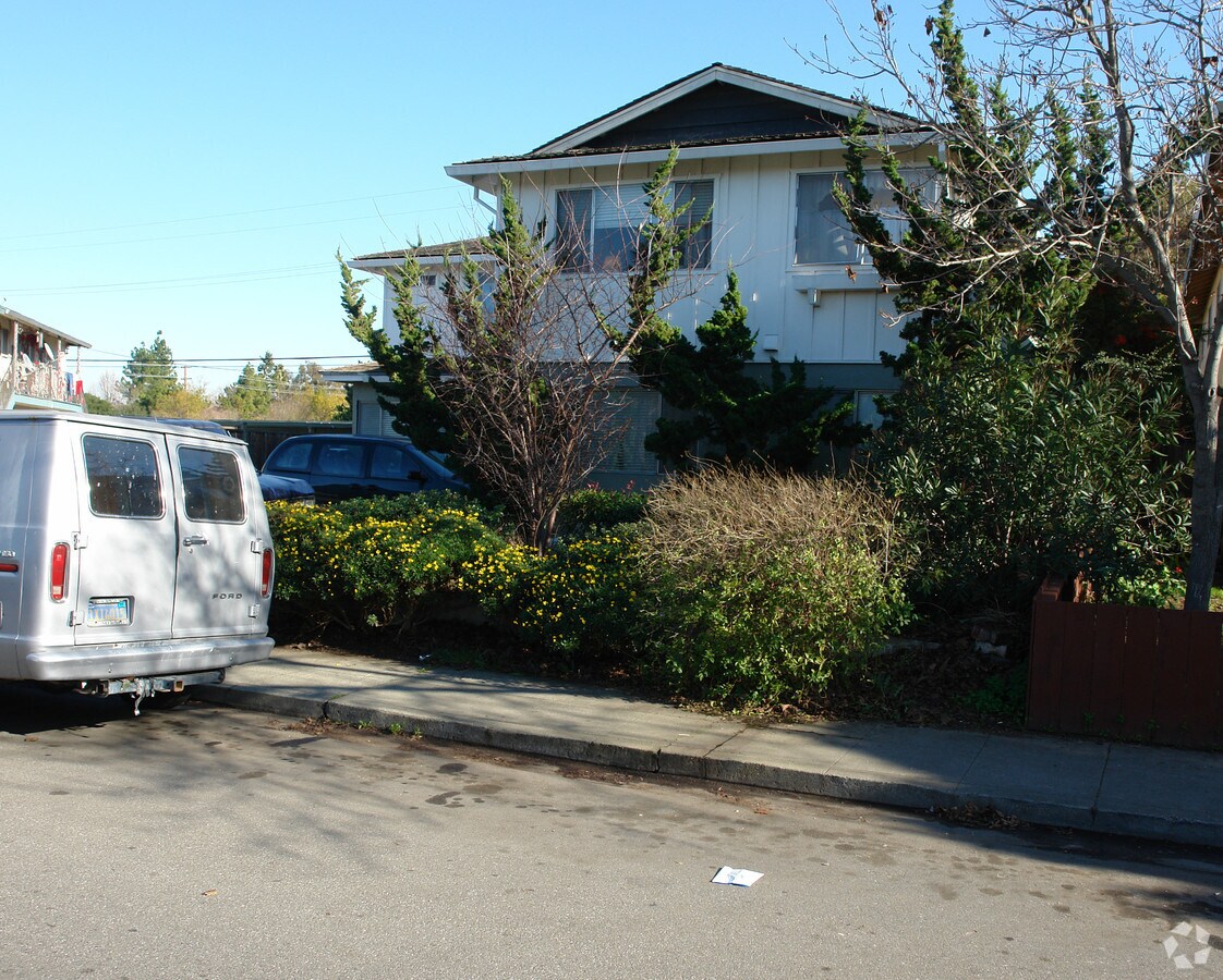 Photo - 173 Higdon Ave