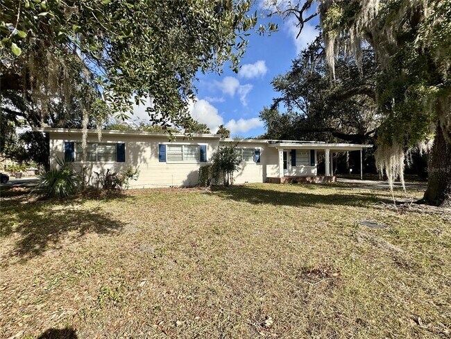 Photo - 819 W Portage St