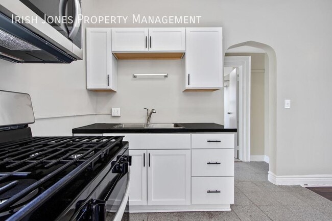 Photo - 39 Glendale Pl Unit Upper