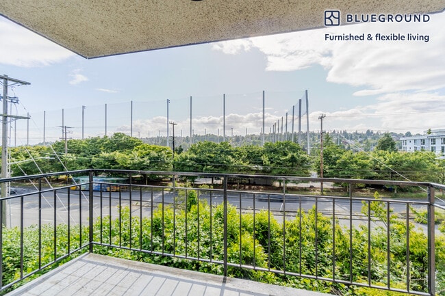 Photo - 2850 15th Ave W Unidad FL2-ID873