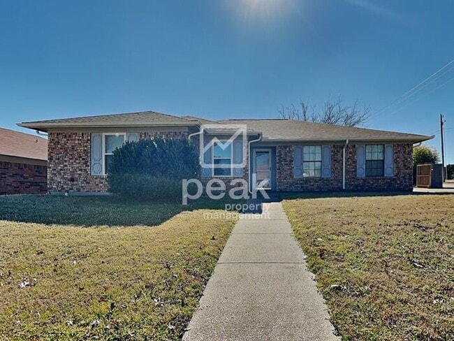 Building Photo - $2249! 3 Bed2 Bath in Watauga! COMING SOON! All appliances INCLUDED!