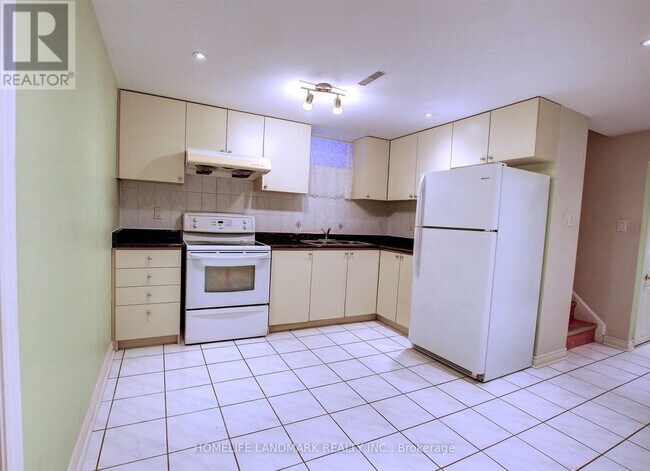 Photo - 10 Whistler Ct