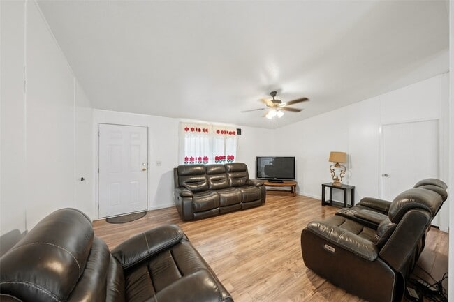 Photo - 2522 Joseph Pine Ln