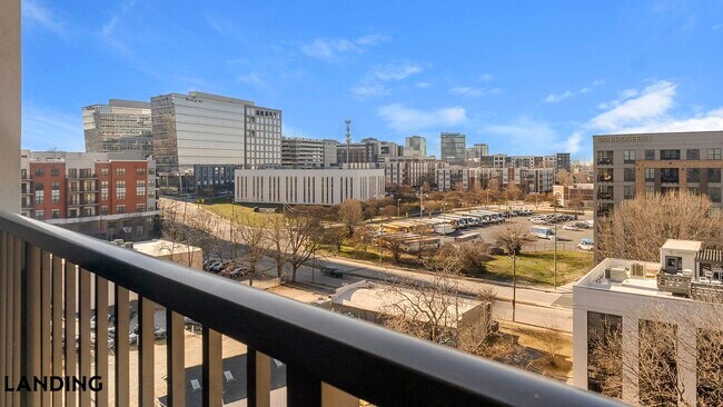 1007 S Mint St Unit 818