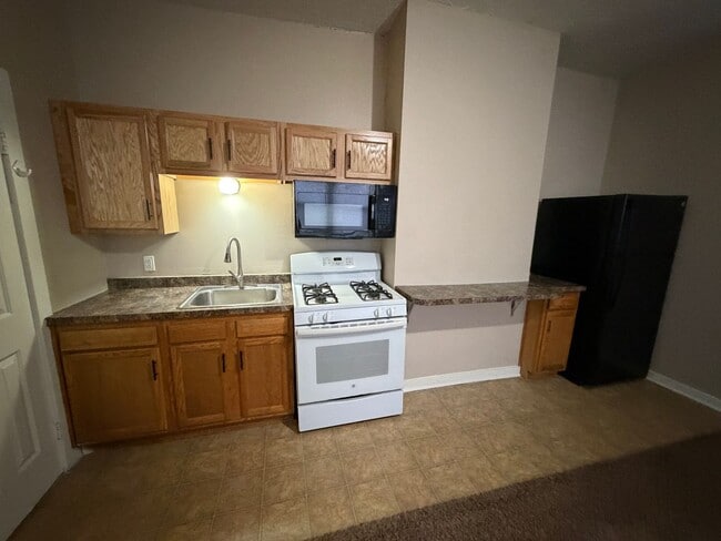 Photo - 2409 S Calhoun St Unit Apt 1