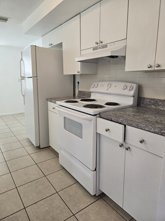 Photo - 4836 Flora Ave