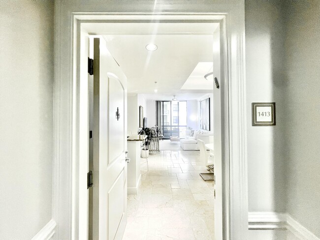 Building Photo - 701 S Olive Ave Unit 1413 Rental