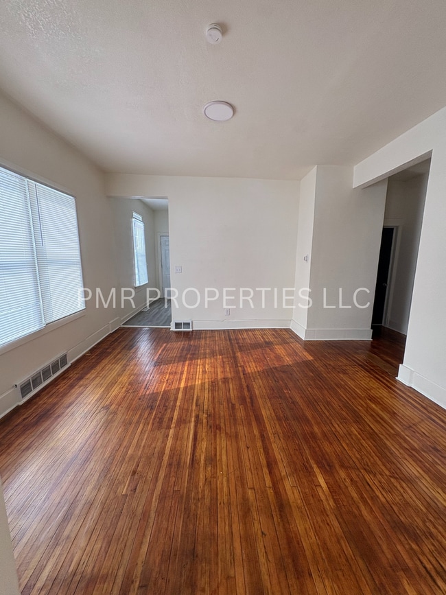 Photo - 2 Bedroom / 1 Bathroom Single-Family Home