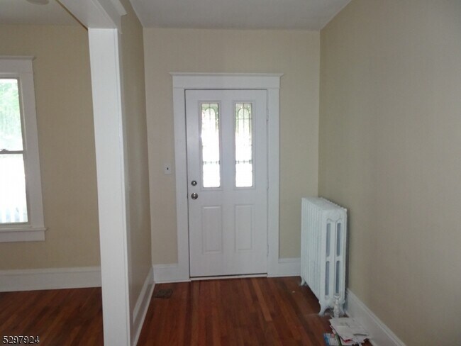 Photo - 57 Heckman St