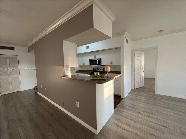 Photo - 101 SW 117th Ave