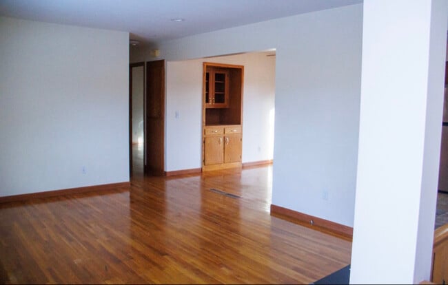 Photo - 1932 Carnelian Ln