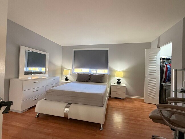 Photo - 9725 Fontainebleau Blvd