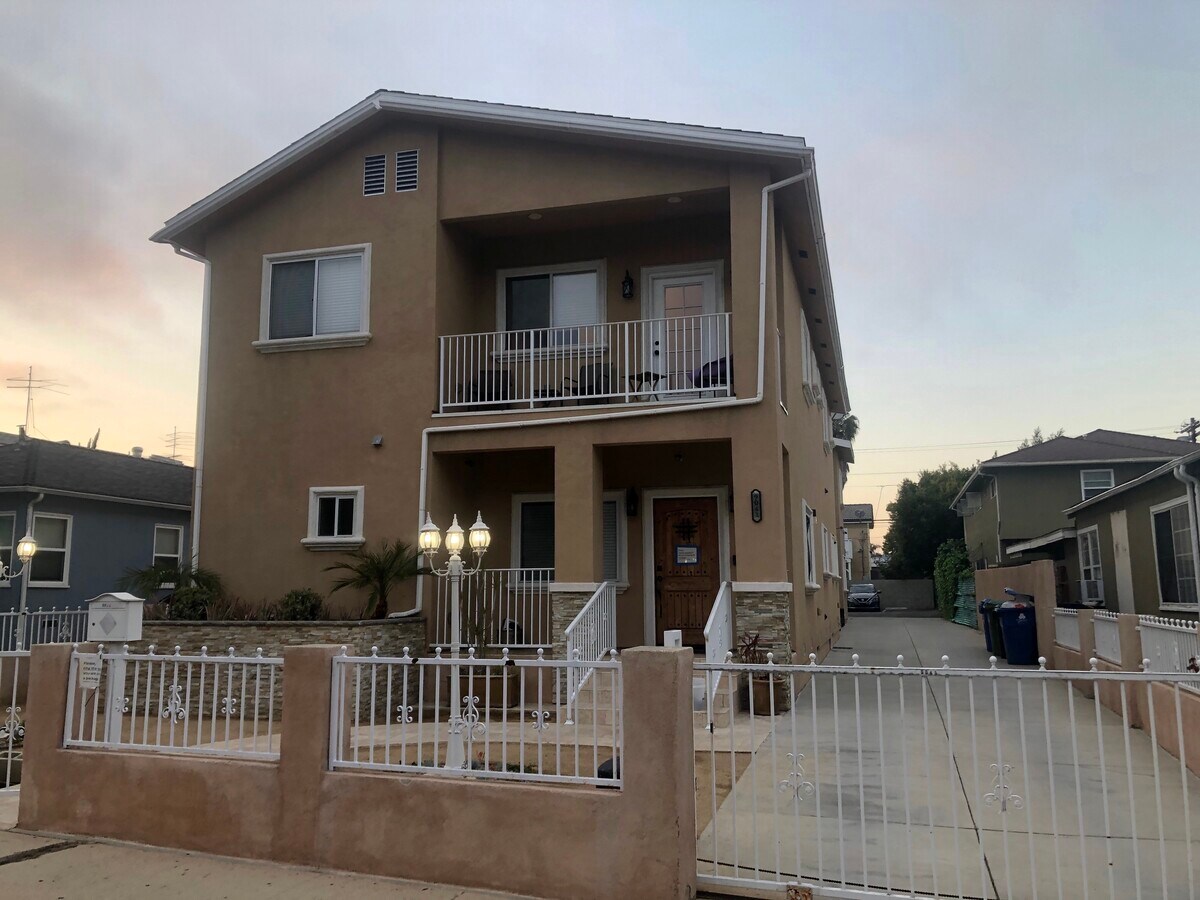 Photo - 9041 Cattaraugus Ave