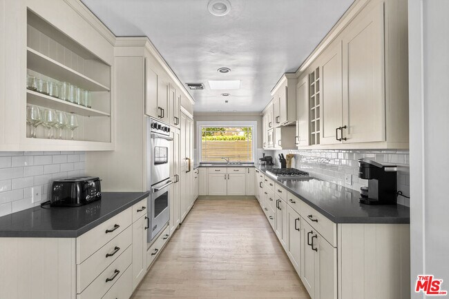 Photo - 9520 Gloaming Dr