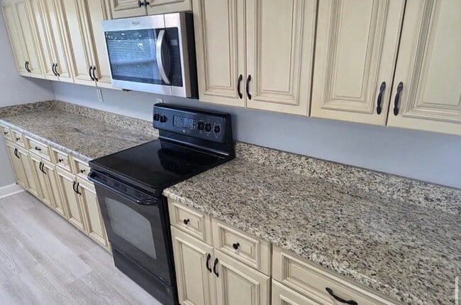 Photo - 2321 Shell Ave