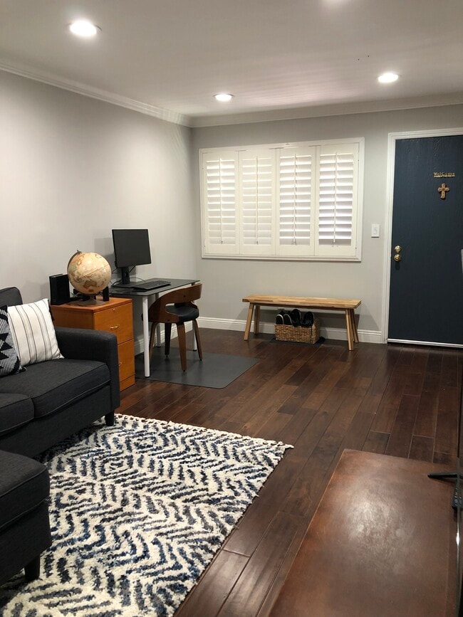 Photo - 4633 Marine Ave Unidad 258