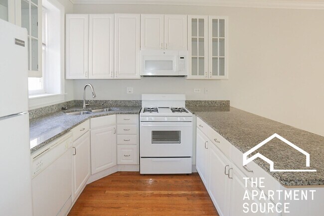 3852 N Southport Ave Unidad 2
