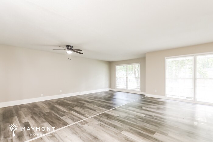 5365 Denny Dr