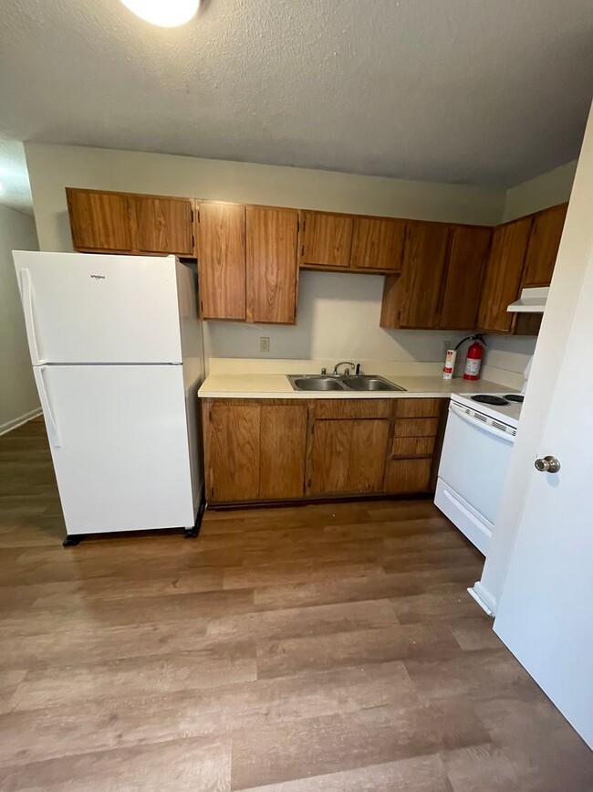 Photo - 200 Loire Ave Unit B