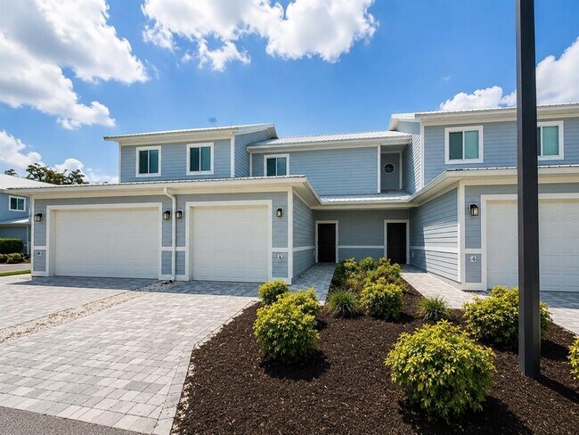 2604 Tanoak Ter