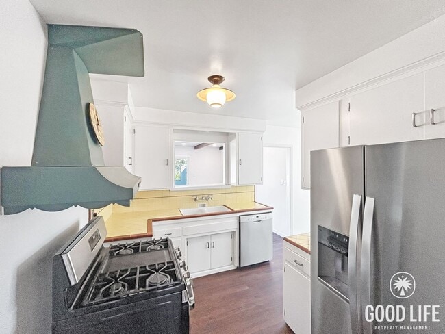 Photo - Beautiful 3B 2BA Home w/ Pool, Spa, and AC!