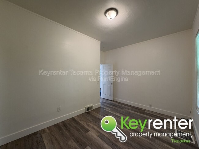 Photo - 3620 S M St